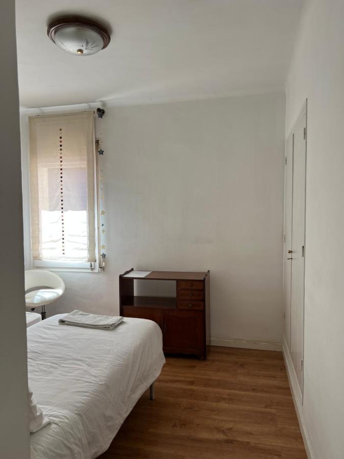 Habitacion Economica Apartment Figueres  Exterior photo