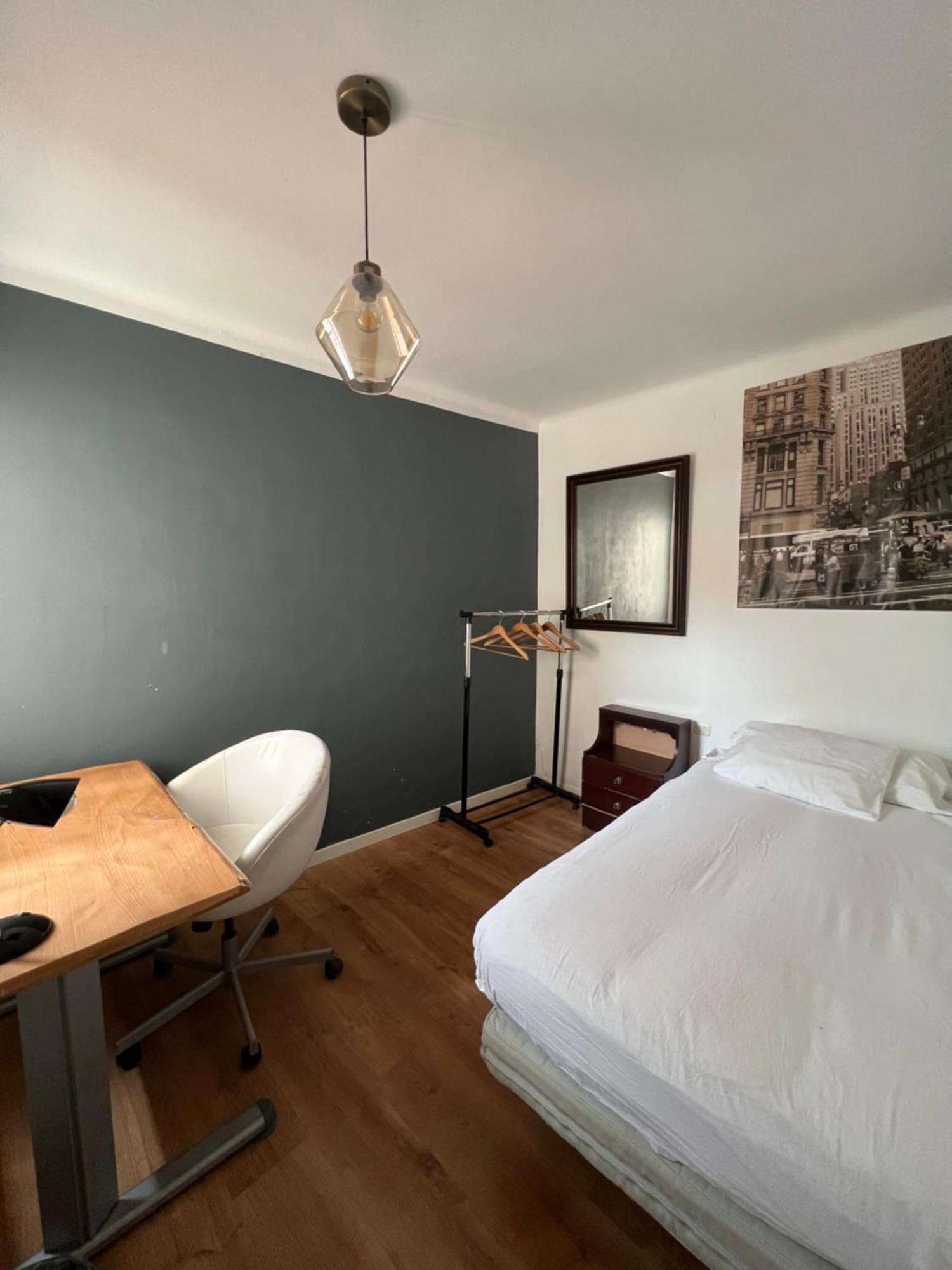 Habitacion Economica Apartment Figueres  Exterior photo